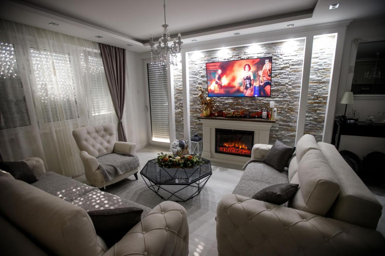 Apartman Mdb Retro ซูโบติกา ภายนอก รูปภาพ