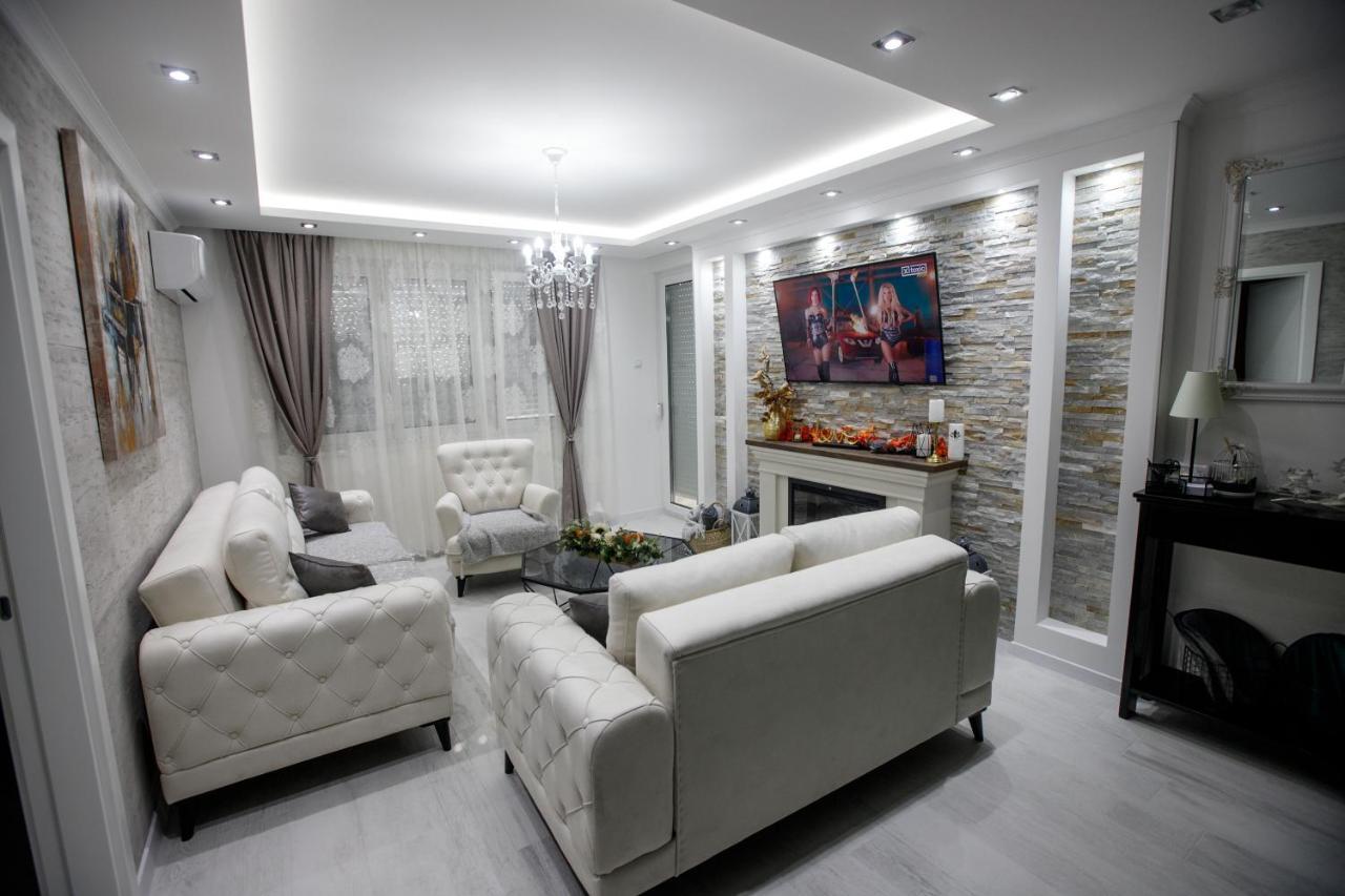 Apartman Mdb Retro ซูโบติกา ภายนอก รูปภาพ