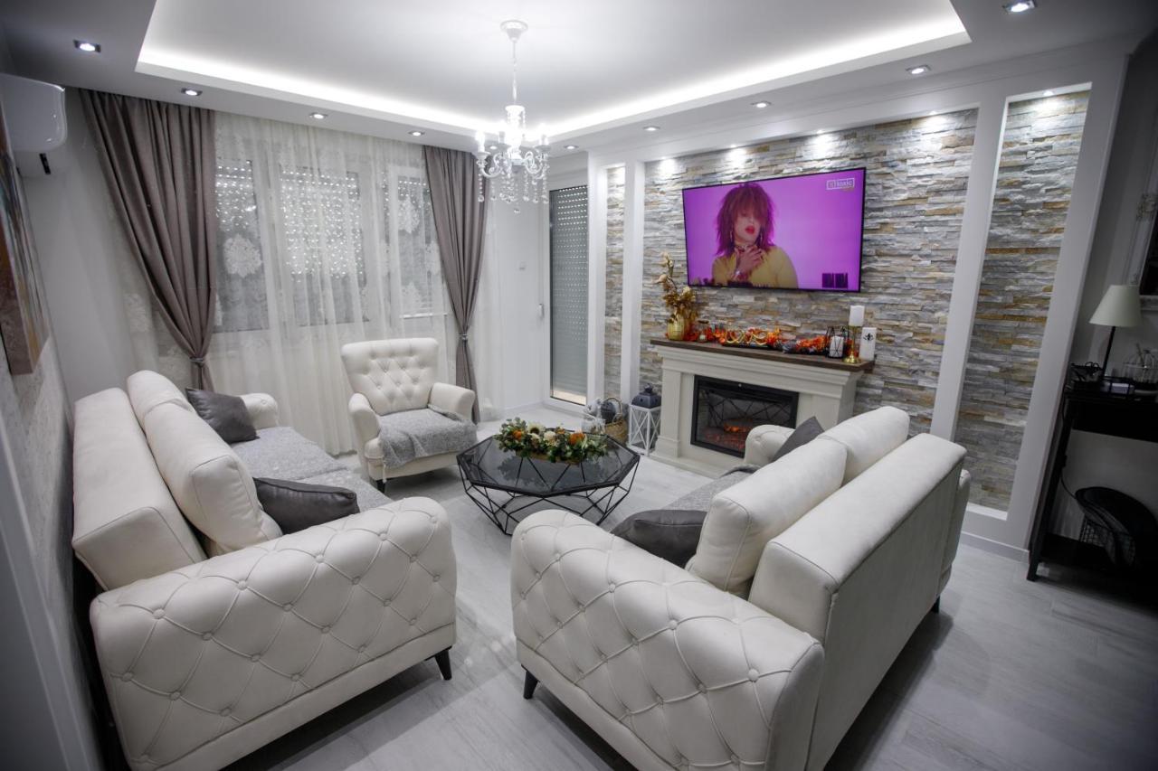 Apartman Mdb Retro ซูโบติกา ภายนอก รูปภาพ