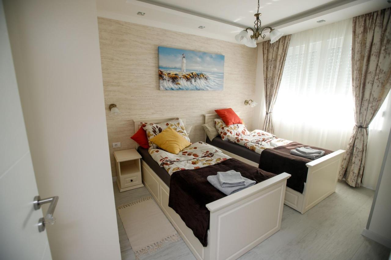 Apartman Mdb Retro ซูโบติกา ภายนอก รูปภาพ