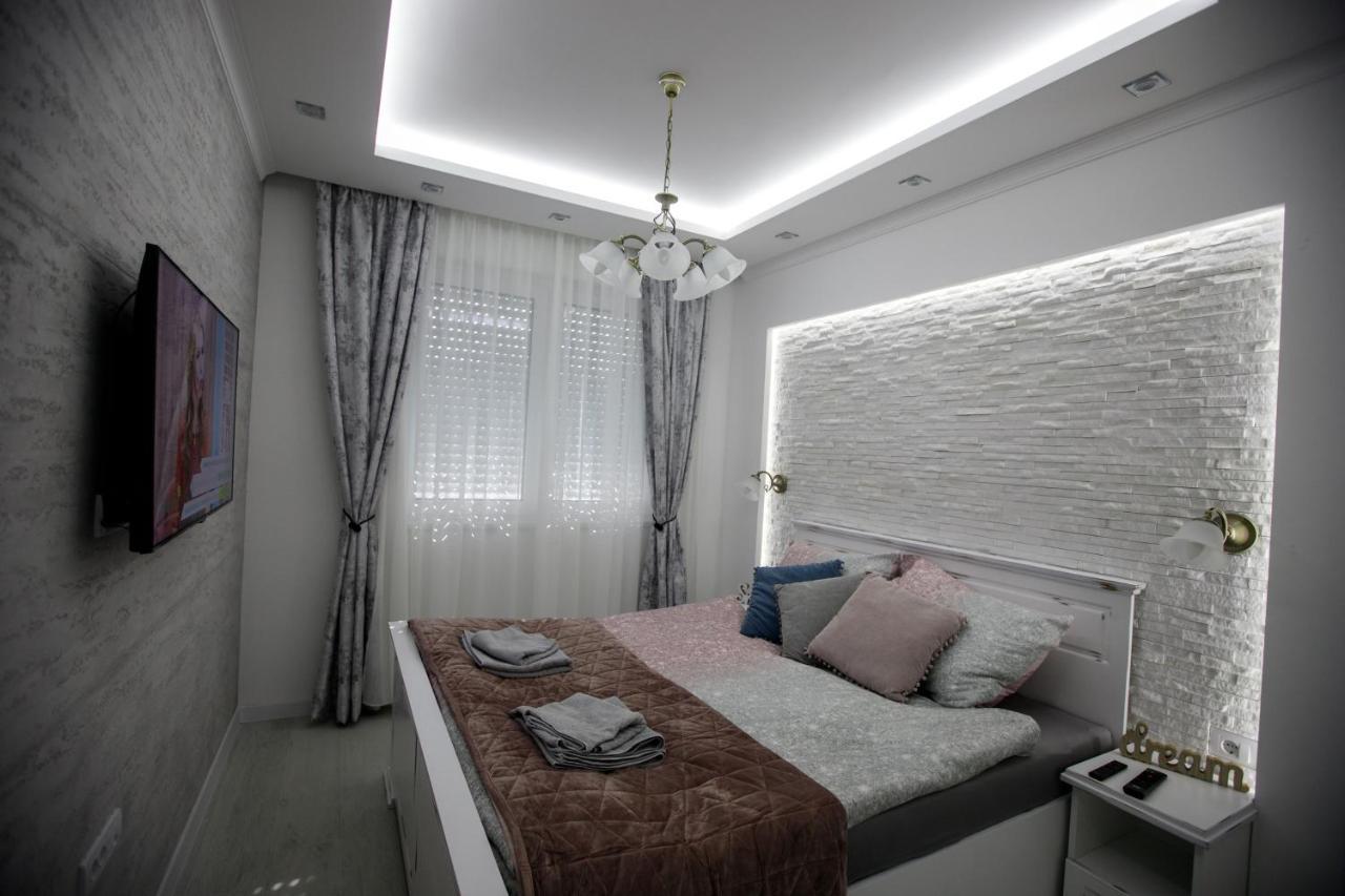 Apartman Mdb Retro ซูโบติกา ภายนอก รูปภาพ