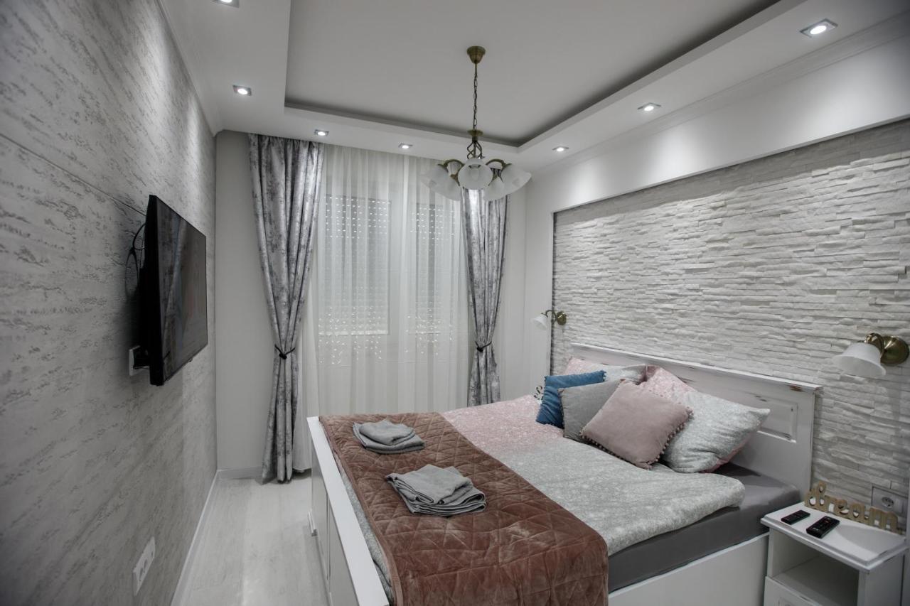 Apartman Mdb Retro ซูโบติกา ภายนอก รูปภาพ